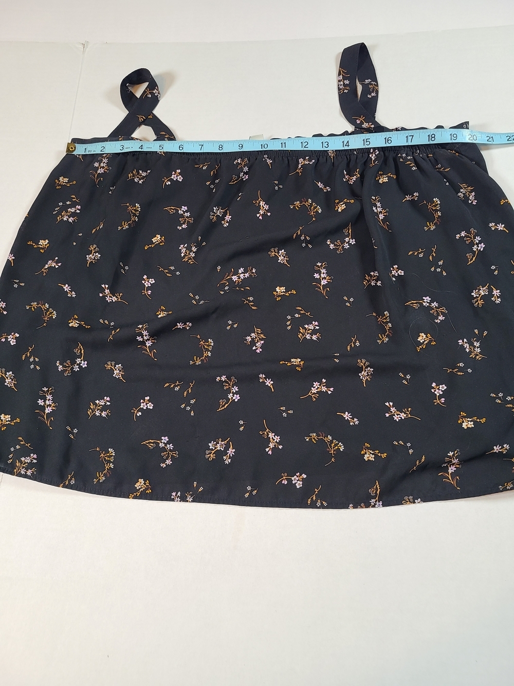 H&M Black Floral Cute Stylish Womens Wide Strapped Blouse Size 12 Ruffle Edge - Picture 7 of 8